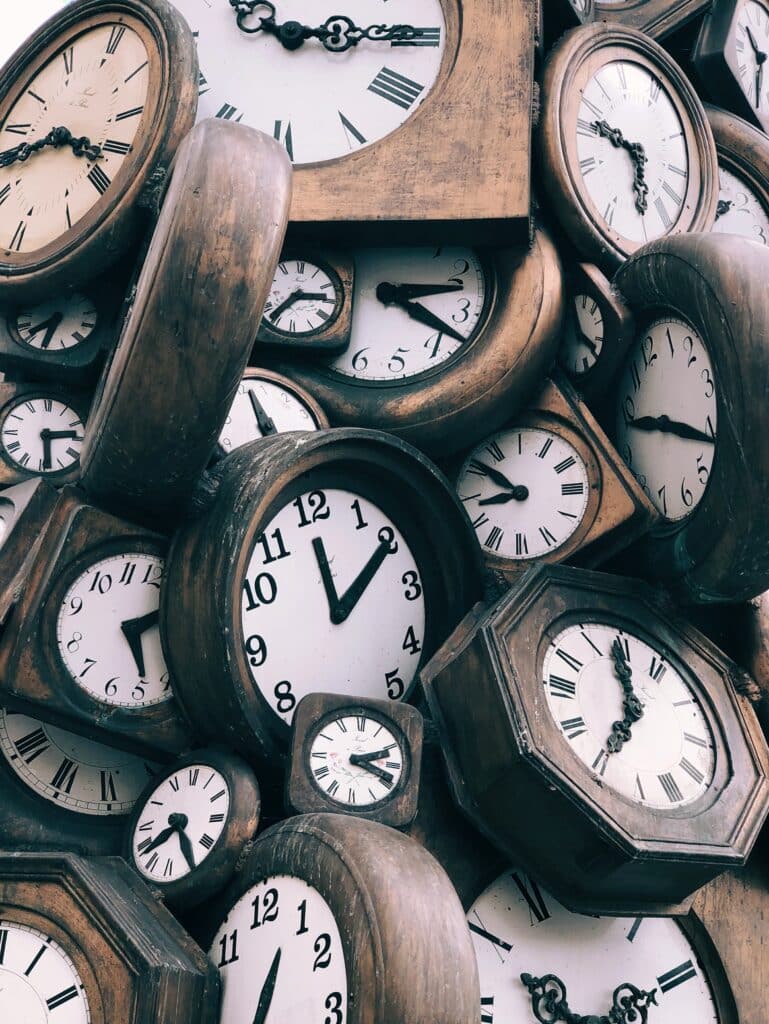 https://www.ihmadrid.pro/en/blog/how-to-tell-time-in-spanish.html