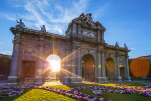 https://www.ihmadrid.pro/en/blog/advantages-studying-abroad-in-spain.html