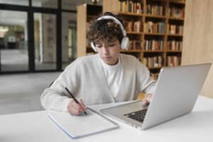 https://www.ihmadrid.pro/en/blog/learn-spanish-face-to-face-or-online.html