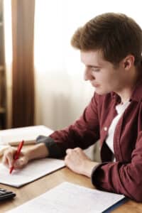 https://www.ihmadrid.pro/blog/ielts-vs-toefl.html